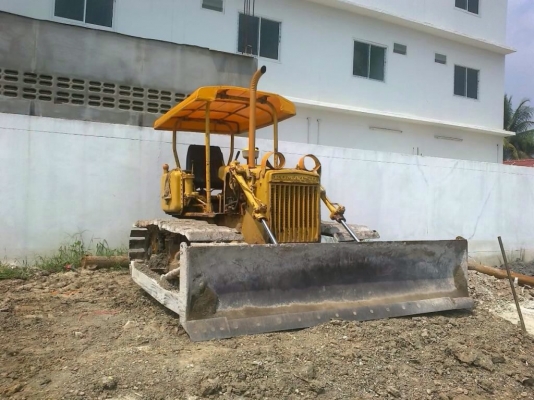 ขายรถแทรคเตอร์ KOMATSU D20P-3 สภาพสวยพร้อมใช้งาน