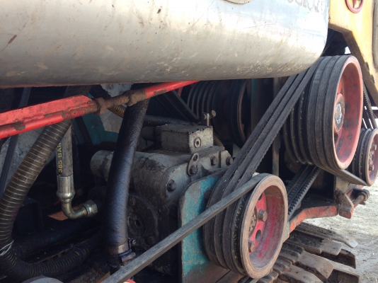 รถเกี่ยวข้าว FG 2002