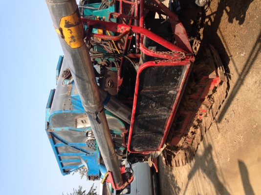 รถเกี่ยวข้าว FG 2002