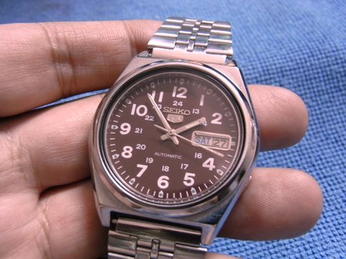 2ม.ค.((น้าเล็ก)) นำเสนอนาฬิกาข้อมือ หลายเรือน 2ม.ค.((น้าเล็ก)) นำเสนอนาฬิกาข้อมือ หลายเรือน