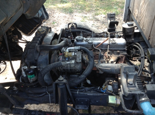 ขายรถ ISUZU 4 ล้อ เครื่อง 74 แรงม้าสภาพพร้อมใช้งาน