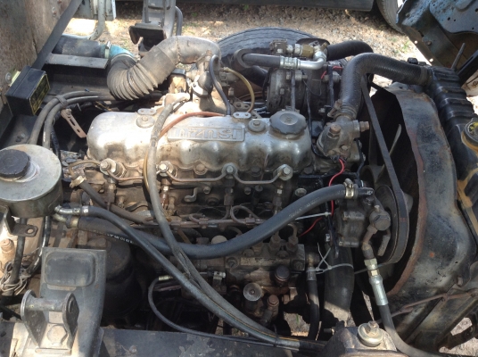 ขายรถ ISUZU 4 ล้อ เครื่อง 74 แรงม้าสภาพพร้อมใช้งาน