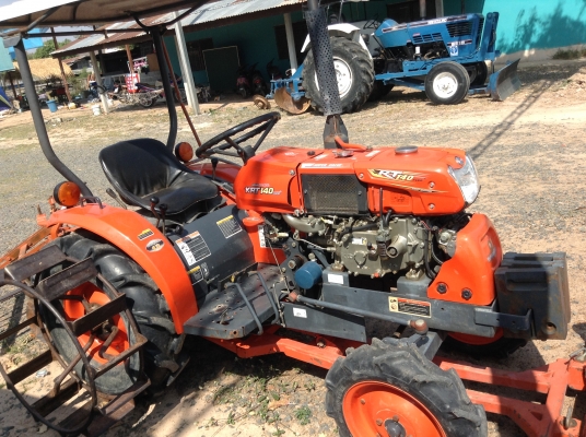 ขายรถไถ คูโบ้ต้า KRT 140 plus ขายรถไถ คูโบ้ต้า KRT 140 plus