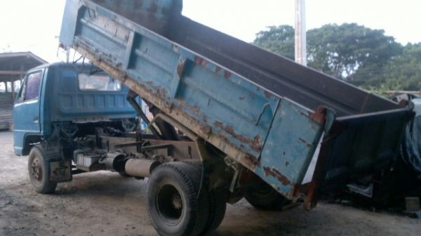 ISUZU NPR รถห้างแท้