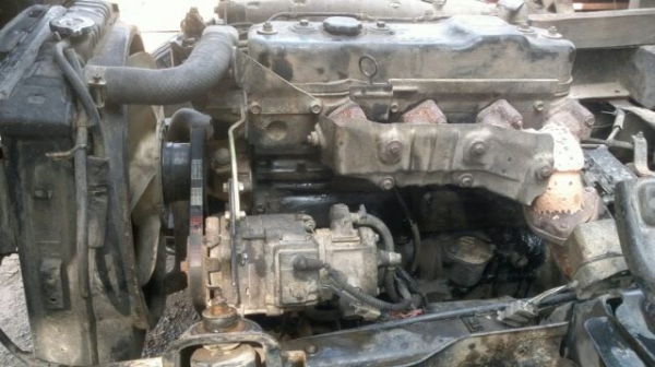 ISUZU NPR รถห้างแท้