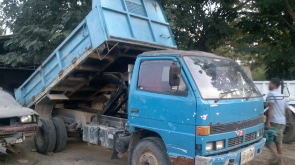 ISUZU NPR รถห้างแท้