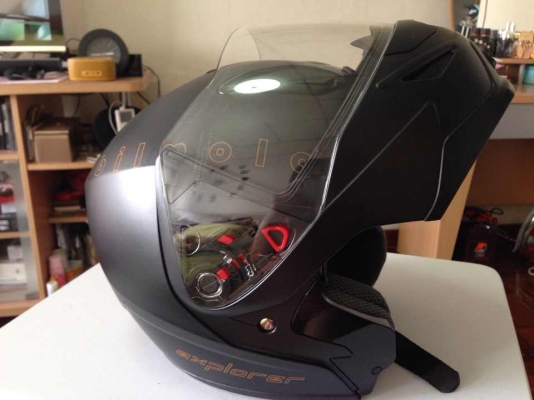 หมวกกันน็อค bilmola explorer ขายถูกมาก สภาพใหม่ครับ