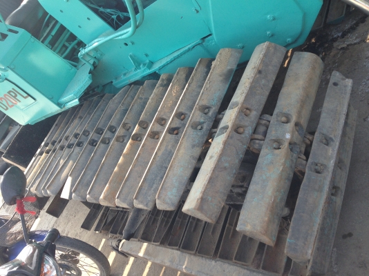 ขายรถเเทร็กเตอร์D2-5 สภาพสวยพร้อมใช้งาน เครื่องดี ใบเเทรกเต็ม ราคาต่อรองได้