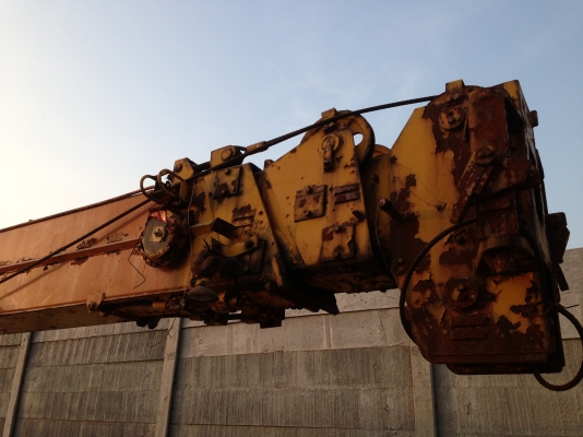 ขาย เครน 10 ตัน ราคาเบาๆ