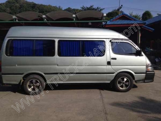 รถตู้ ยี่ห้อ TOYOTA 11 ที่นั่ง