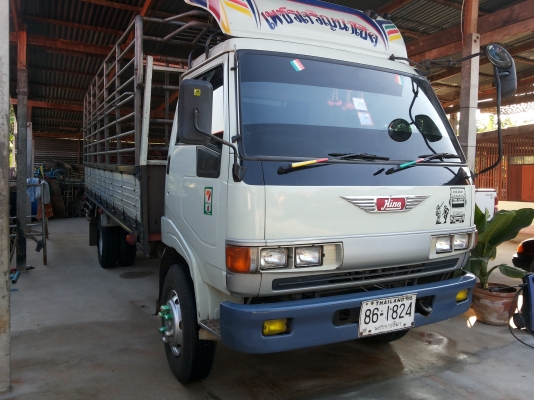 ขายรถหกล้อ HINO FC  ยาว 5.50 เมตร  สภาพดี แคซซีสวย