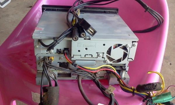 dvd mp3 usb 2din kenwood ddx7039 ขาย2800บ.