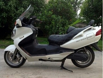 สกายเวฟ 650 c.c. ท่อโยชิแท้ยกทั้งเส้น เสียมิตรแล้วและอินวอย์