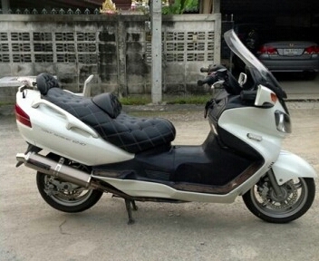 สกายเวฟ 650 c.c. ท่อโยชิแท้ยกทั้งเส้น เสียมิตรแล้วและอินวอย์