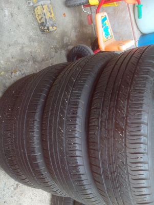 ขายยางมิชลิน 175/65/15 มือสอง ดอกยางเยาะ ปี11