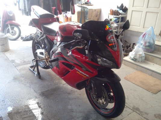CBR1000