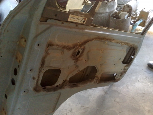 ขายประตู หกล้อ ฮี่โน่ โตโยต้า ครับ ขายประตู หกล้อ ฮี่โน่ โตโยต้า ครับ