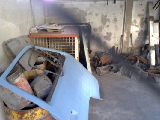 ขายประตู หกล้อ ฮี่โน่ โตโยต้า ครับ ขายประตู หกล้อ ฮี่โน่ โตโยต้า ครับ