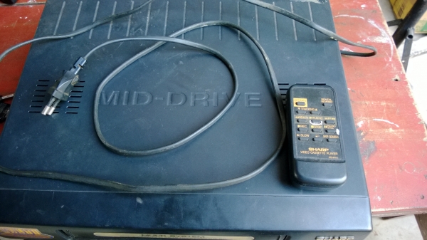 ขายเครื่องเล่นวีดีโอ sharp แบบม้วนเทป