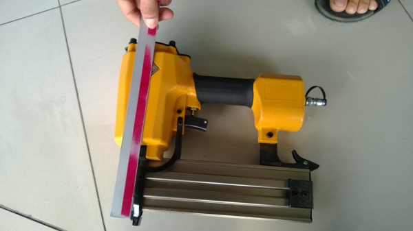 ขายปืนยิงตะปูตัวไหญ่