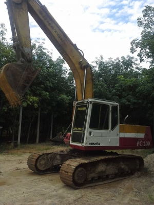 KOMATSU รุ่น PC 200-5 เพียง 880,000