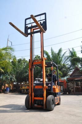 ขาย FORKLIFT TOYOTA5FG 1.5ตัน เสาสูง3เมตรภาพเดิมๆจากญี่ปุ่นยังไม่เคยใช้ในไทย 129,000เท่านั้น!!