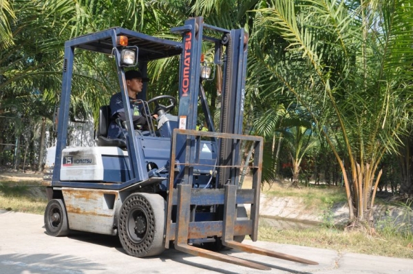 ขายFORKLIFT KOMATSU-15 1.5ตันครึ่ง สภาพสวยเดิมจากญี่ปุ่นยังไม่เคยใช้ในไทย129,000เท่านั้น!!