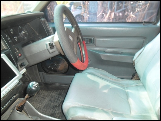 รถปิ๊กอัพ นิสสันบิ๊กเอ็ม รถปิ๊กอัพ นิสสันบิ๊กเอ็ม