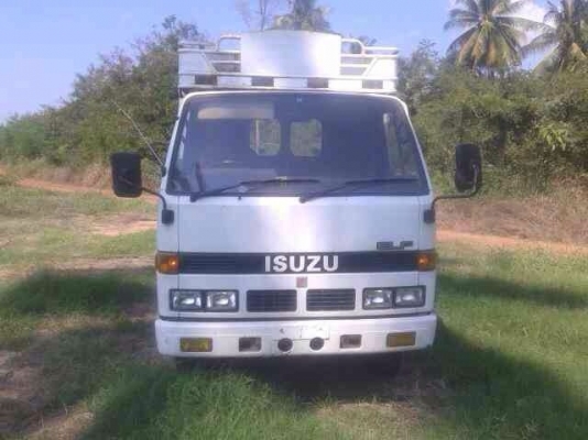 ขายรถบรรทุก Isuzu เครื่อง 75 แรง หัวไฟฟ้าลงเล่มแล้ว แอร์พร้อม เพลาลอย กระบะเปิดข้างได้