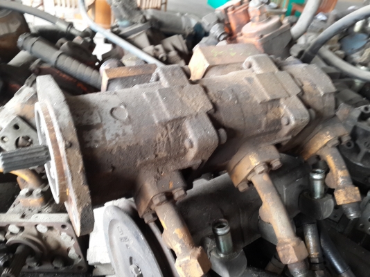 ขาย อะไหล่ รถขุด KOMATSU รุ่น PC20-3- มือสองญี่ปุ่น ขาย อะไหล่ รถขุด KOMATSU รุ่น PC20-3- มือสองญี่ปุ่น