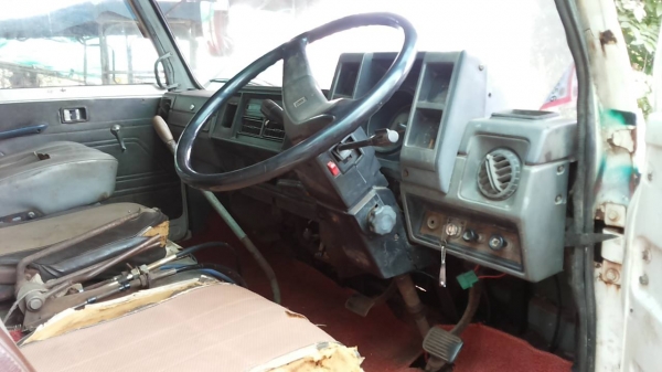 **580,000 บ.ต่อรอง**ขาย 10ล้อ2เพลาดั๊ม ISUZU JCM คัสซี309 6BD1 165HP เครื่องแน่นแรง อึด ช่วงล่างดีคัสซีบิวด์มาใหม่ สโลวกลาง กระบะสีใหม่ 2เพลาเดิม ดั๊มดีไม่มียุบ หัวเก๋งเดิมปะผุพื้นแล้ว ภายในดีคอนโซลครบ ยางดี10เส้น พร้อมใช้ พร้อมลุยงาน เอกสารม.79 ราคาต่อรอ **580,000 บ.ต่อรอง**ขาย 10ล้อ2เพลาดั๊ม ISUZU JCM คัสซี309 6BD1 165HP เครื่องแน่นแรง อึด ช่วงล่างดีคัสซีบิวด์มาใหม่ สโลวกลาง กระบะสีใหม่ 2เพลาเดิม ดั๊มดีไม่มียุบ หัวเก๋งเดิมปะผุพื้นแล้ว ภายในดีคอนโซลครบ ยางดี10เส้น พร้อมใช้ พร้อมลุยงาน เอกสารม.79 ราคาต่อรอ