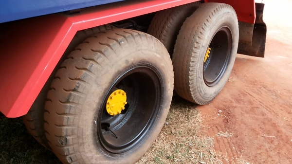 **580,000 บ.ต่อรอง**ขาย 10ล้อ2เพลาดั๊ม ISUZU JCM คัสซี309 6BD1 165HP เครื่องแน่นแรง อึด ช่วงล่างดีคัสซีบิวด์มาใหม่ สโลวกลาง กระบะสีใหม่ 2เพลาเดิม ดั๊มดีไม่มียุบ หัวเก๋งเดิมปะผุพื้นแล้ว ภายในดีคอนโซลครบ ยางดี10เส้น พร้อมใช้ พร้อมลุยงาน เอกสารม.79 ราคาต่อรอ **580,000 บ.ต่อรอง**ขาย 10ล้อ2เพลาดั๊ม ISUZU JCM คัสซี309 6BD1 165HP เครื่องแน่นแรง อึด ช่วงล่างดีคัสซีบิวด์มาใหม่ สโลวกลาง กระบะสีใหม่ 2เพลาเดิม ดั๊มดีไม่มียุบ หัวเก๋งเดิมปะผุพื้นแล้ว ภายในดีคอนโซลครบ ยางดี10เส้น พร้อมใช้ พร้อมลุยงาน เอกสารม.79 ราคาต่อรอ