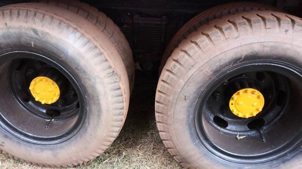 **580,000 บ.ต่อรอง**ขาย 10ล้อ2เพลาดั๊ม ISUZU JCM คัสซี309 6BD1 165HP เครื่องแน่นแรง อึด ช่วงล่างดีคัสซีบิวด์มาใหม่ สโลวกลาง กระบะสีใหม่ 2เพลาเดิม ดั๊มดีไม่มียุบ หัวเก๋งเดิมปะผุพื้นแล้ว ภายในดีคอนโซลครบ ยางดี10เส้น พร้อมใช้ พร้อมลุยงาน เอกสารม.79 ราคาต่อรอ **580,000 บ.ต่อรอง**ขาย 10ล้อ2เพลาดั๊ม ISUZU JCM คัสซี309 6BD1 165HP เครื่องแน่นแรง อึด ช่วงล่างดีคัสซีบิวด์มาใหม่ สโลวกลาง กระบะสีใหม่ 2เพลาเดิม ดั๊มดีไม่มียุบ หัวเก๋งเดิมปะผุพื้นแล้ว ภายในดีคอนโซลครบ ยางดี10เส้น พร้อมใช้ พร้อมลุยงาน เอกสารม.79 ราคาต่อรอ