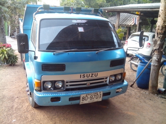 ขายรถหกล้อดั้มพ์