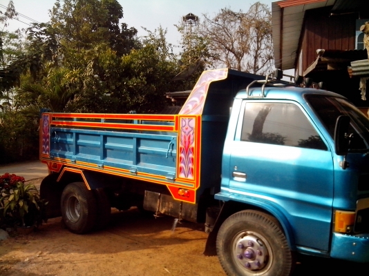 ขายรถหกล้อดั้มพ์