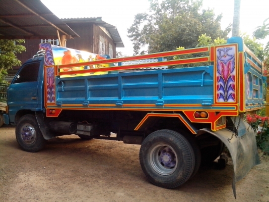 ขายรถหกล้อดั้มพ์