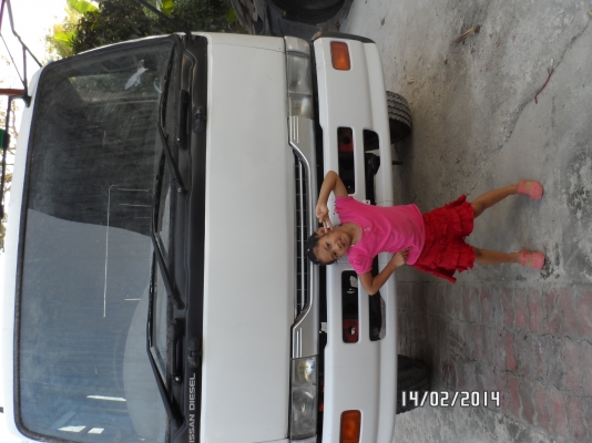 ขายด่วน รถห้าง 6 ล้อ NISSAN PKB 454  220 แรง terbo ปี 48 หัว-คัสซี่ยาว 7.50 เมตร ราคา 790000