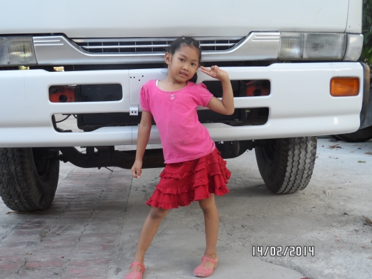 ขายด่วน รถห้าง 6 ล้อ NISSAN PKB 454  220 แรง terbo ปี 48 หัว-คัสซี่ยาว 7.50 เมตร ราคา 790000