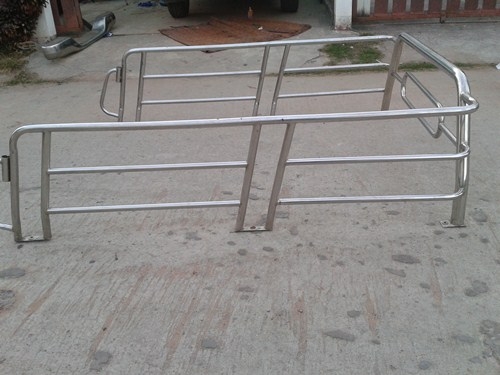 +++++++ ขายคอกแสตนเลส ถอดจากรถโตโยต้า สภาพดี 2,000 ด่วน 085-0094991 ++++++++++