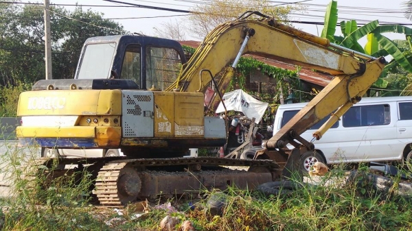 ลดราคาด่วน เอาไปเลย 620000 ขายไม่แพงครับ KOBELCO SK 120-3 ลดราคาด่วน เอาไปเลย 620000 ขายไม่แพงครับ KOBELCO SK 120-3