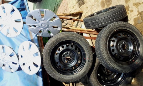 ยางเดิม มิราจ Mitsubishi Mirage ปี 2012 ขนาด165/65-r14 2500บาท