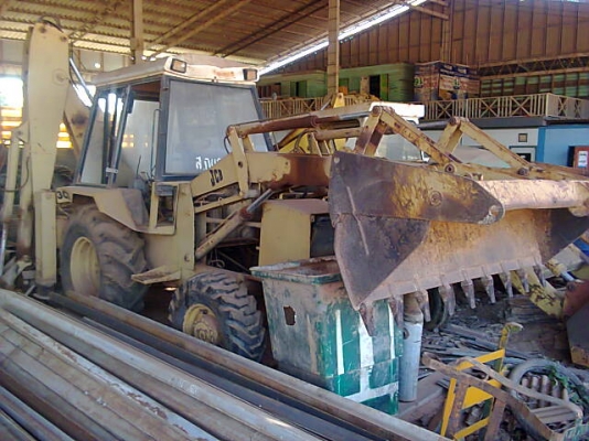 ฝากขายครับ รถตัก JCB รุ่น CX3 ไม่มีเครื่อง