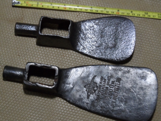 จอบหงอนยุโรป