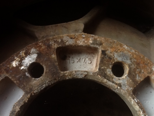 ล้อแม็กขอบ 15 ล้อแม็กขอบ 15