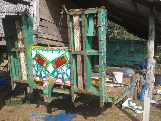 เทรลเลอร์10ล้อ1เพลา เครื่อง168แรง เครื่องดีแคชซีสวย