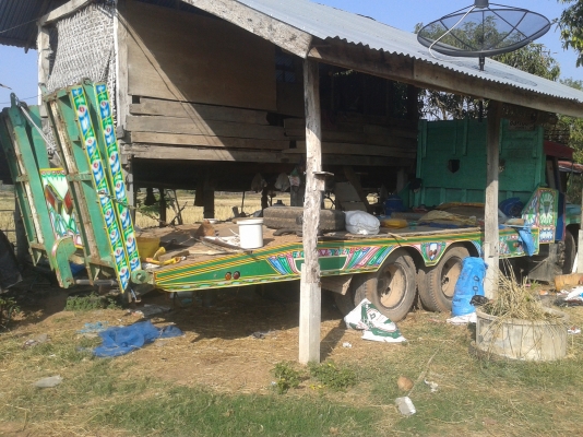 เทรลเลอร์10ล้อ1เพลา เครื่อง168แรง เครื่องดีแคชซีสวย