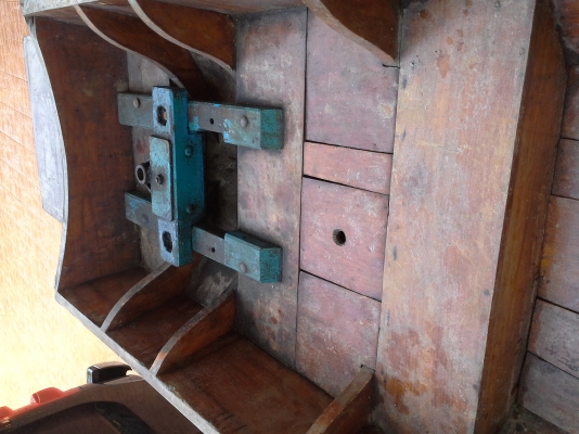 ขาย เรือไม้ 10 ศอก เครื่องhonda 13 แรง