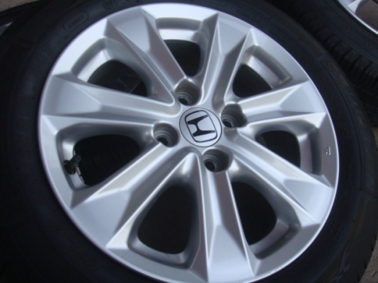 ขายล้อแม็ก HONDA JAZZ ขอบ 15 พร้อมยาง