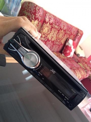 ขายเครื่องเล่น CD JVC มือสองสภาพดี ใช้งานได้ปกติ