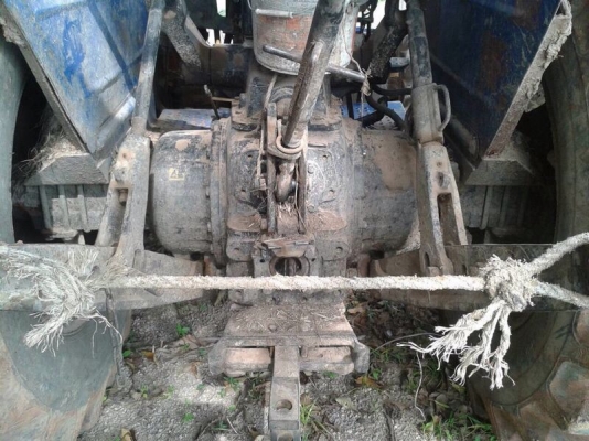 รถไถ ฟอร์ด  AT6610.  สนใจติดต่อ 081 - 6079515